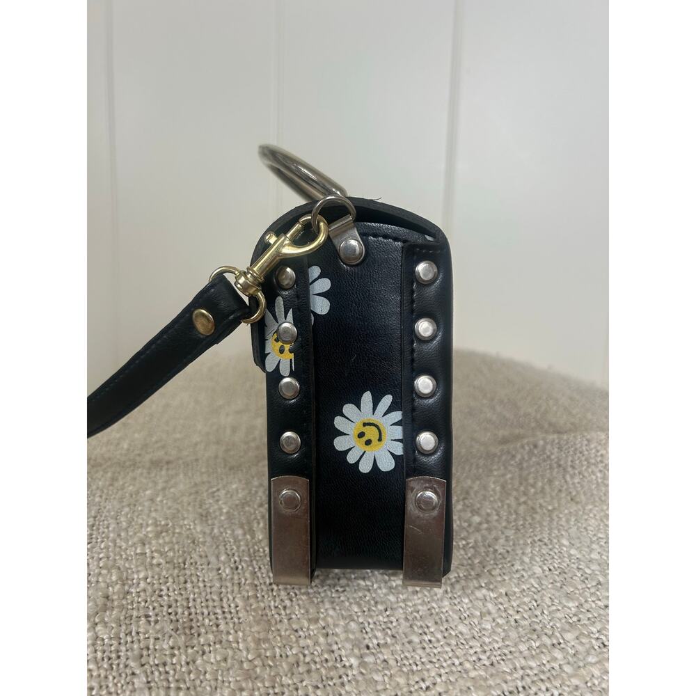 Yellow and White Daisy Smiley Face Print Top Handle Black Crossbody Bag - Picture 5 of 7